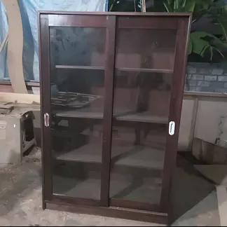 Lemari Kayu Coklat